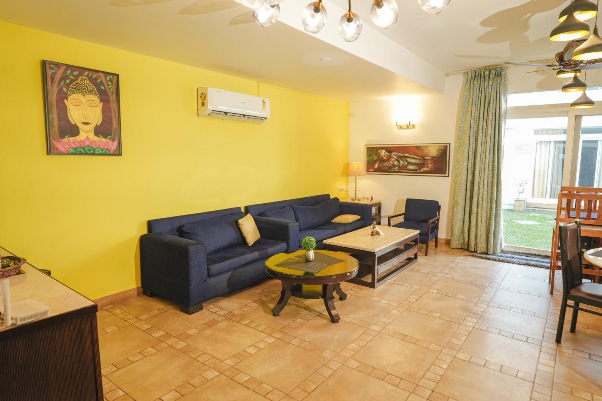 Villa M - Jia 3: Poolside Retreat in Candolim Exterior photo